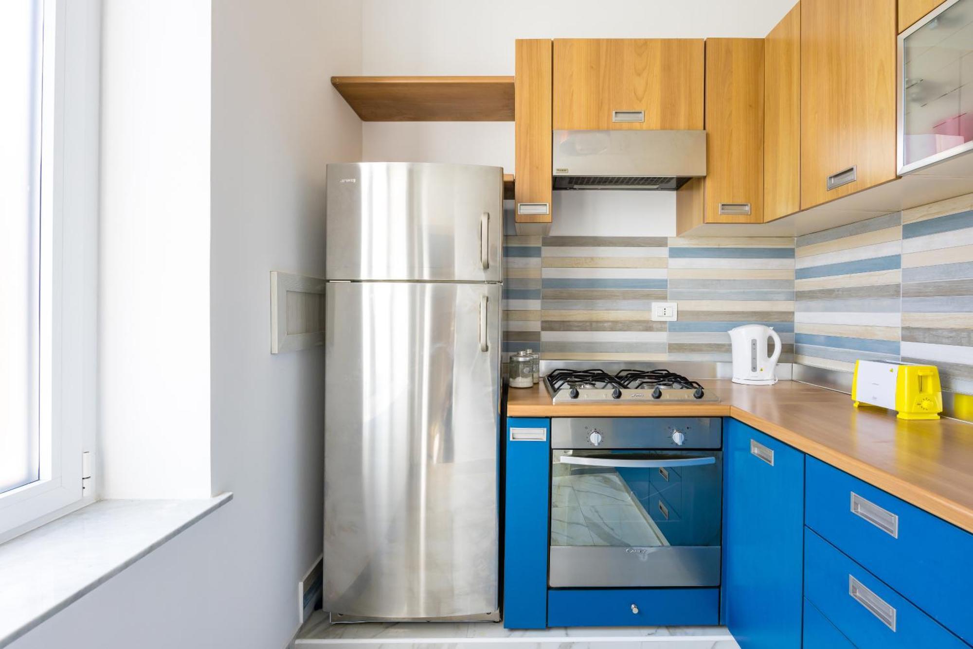 Carrozzieri Nest At Historical Center Apartment Naples Luaran gambar