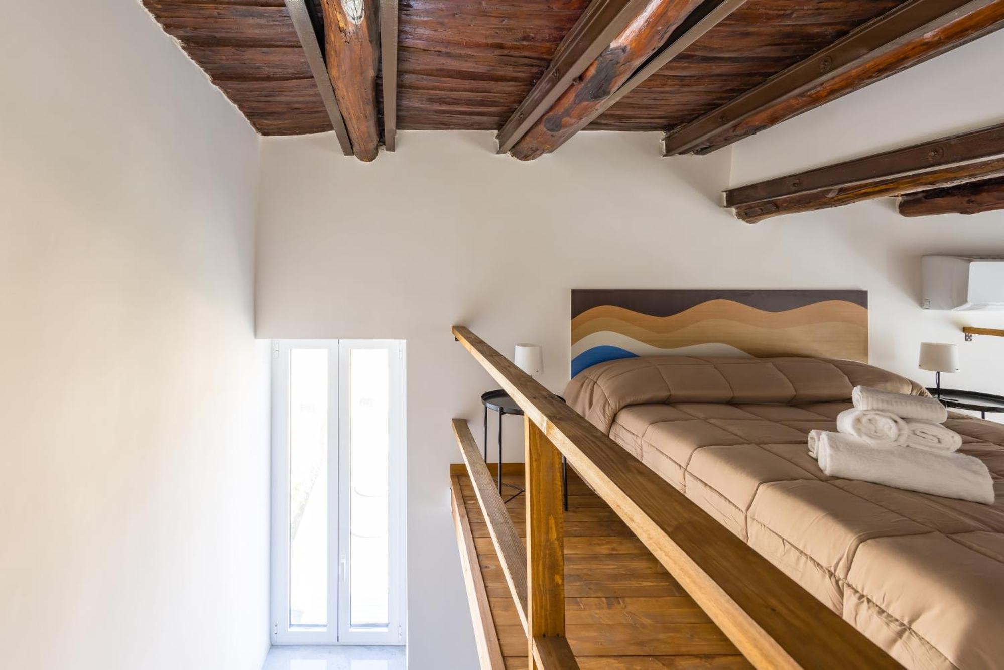 Carrozzieri Nest At Historical Center Apartment Naples Luaran gambar