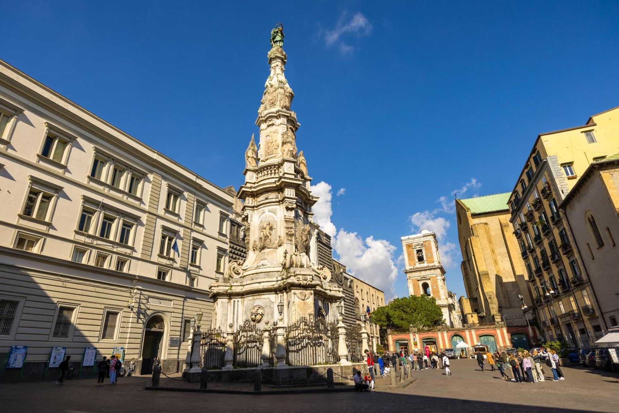 Carrozzieri Nest At Historical Center Apartment Naples Luaran gambar